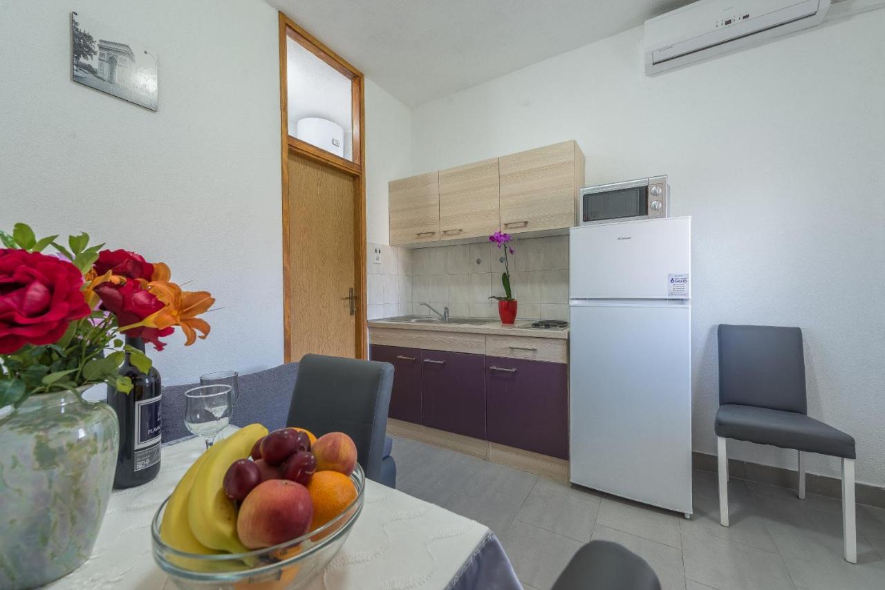 Apartmani Mlinar9 #2 Gornji Karin Buitenkant foto