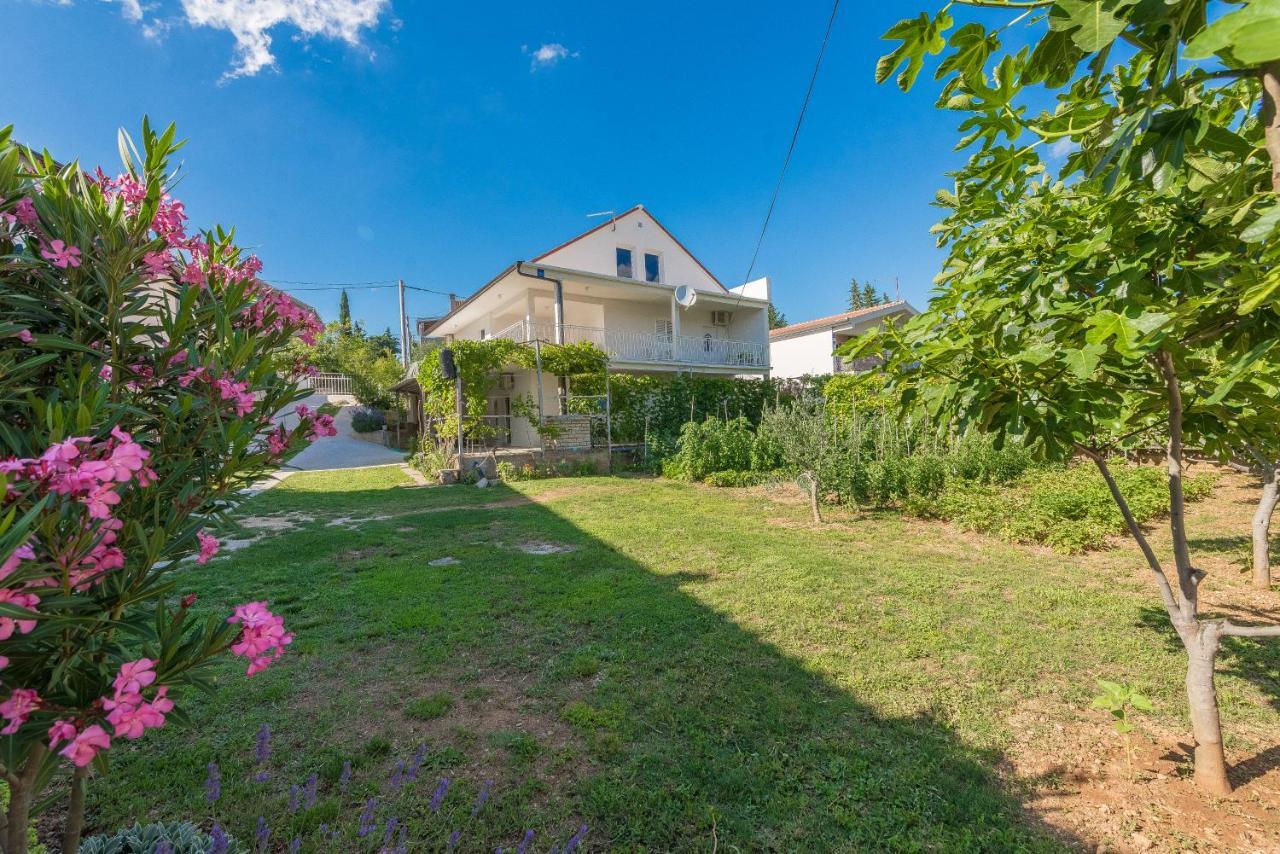 Apartmani Mlinar9 #2 Gornji Karin Buitenkant foto