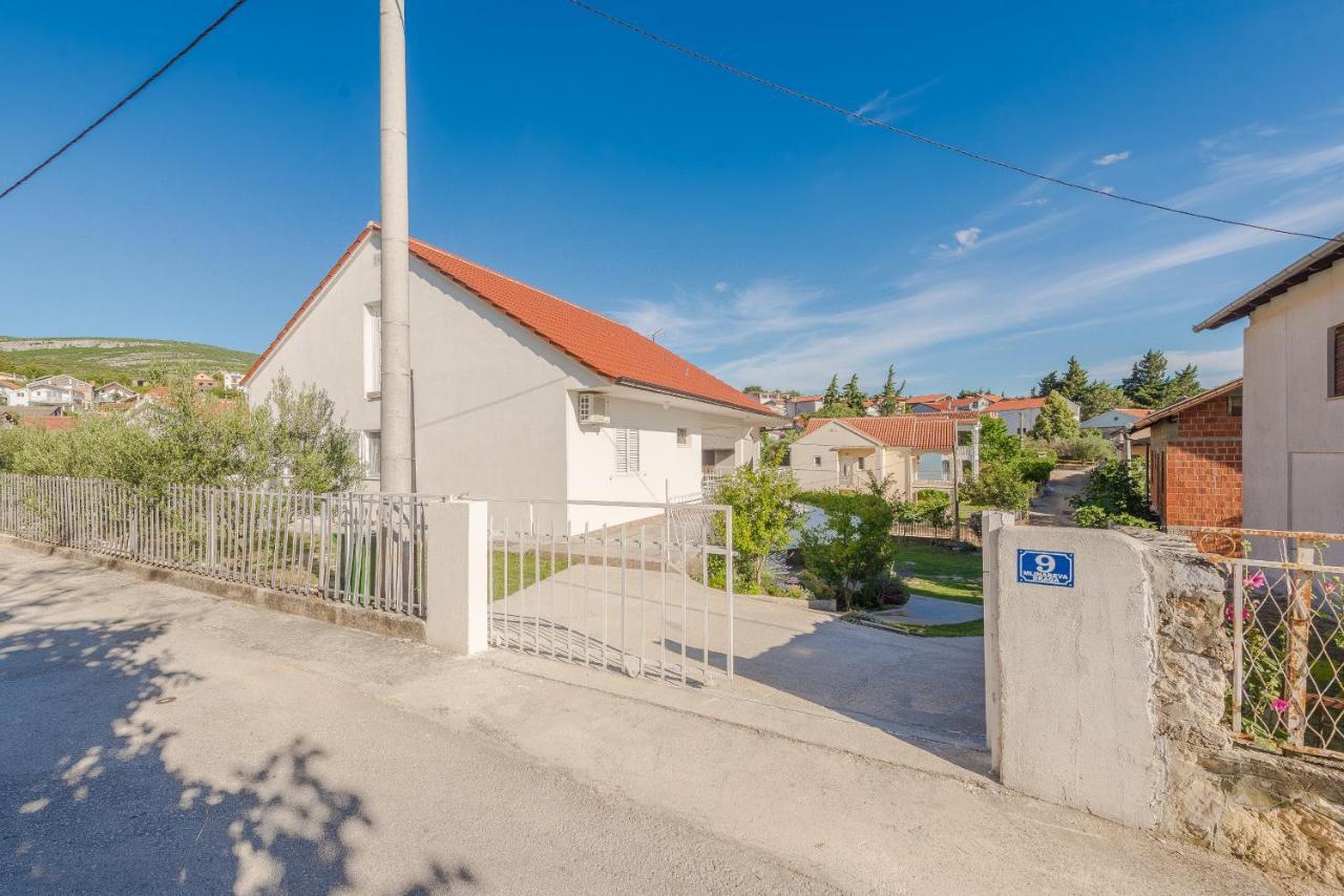 Apartmani Mlinar9 #2 Gornji Karin Buitenkant foto
