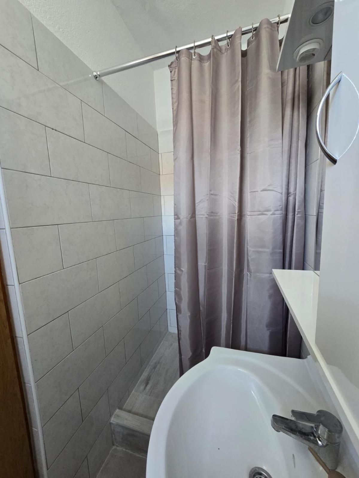 Apartmani Mlinar9 #2 Gornji Karin Buitenkant foto
